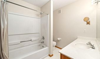 15671 Finch Ave, Apple Valley, MN 55124
