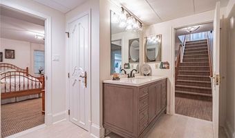 1487 Shelburne Ct, Allentown, PA 18104