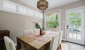 4920 Raymond Pl, Charlotte, NC 28205