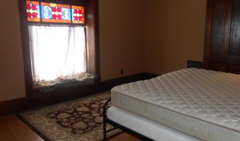 103 W Daniel St, Albany, MO 64402