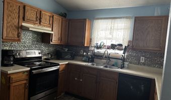 529 Meadows Edge Ln, Indianapolis, IN 46217