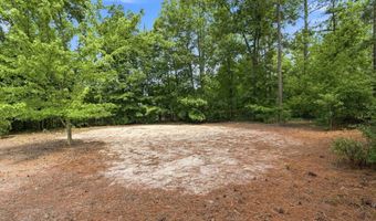 584 Southgate Dr, Camden, SC 29020