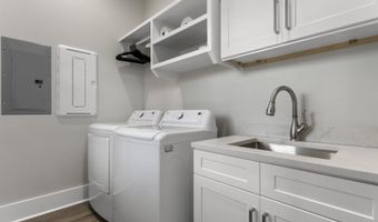 205 Caron Ln, Bay St. Louis, MS 39520