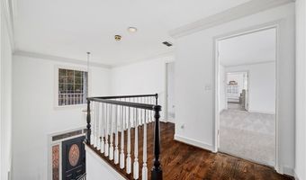 135 Staghound Ct, Alpharetta, GA 30005