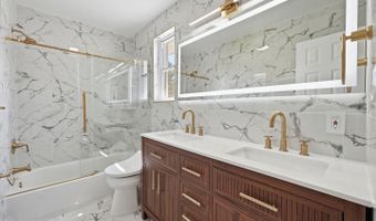 9831 SINGLETON Dr, Bethesda, MD 20817