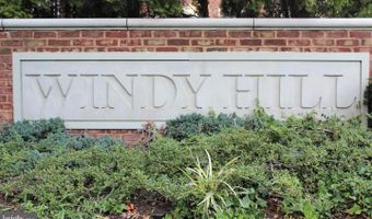 6480 CHEYENNE Dr 201, Alexandria, VA 22312