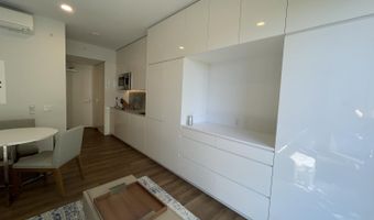 987 Queen St 227, Honolulu, HI 96814