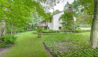 6 Potter Ln, Airmont, NY 10901