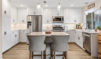 2092 Golden Circle Dr, Escondido, CA 92026