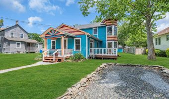19 CENTER St, Barnegat, NJ 08005