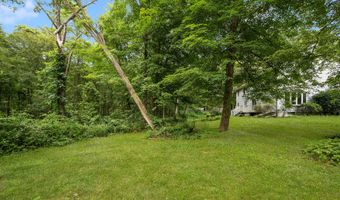 196 Pickerel Lake Rd, Colchester, CT 06415