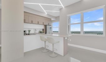 18011 Biscayne Blvd PH04, Aventura, FL 33160