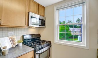 4352 N PERSHING Dr #43522, Arlington, VA 22203