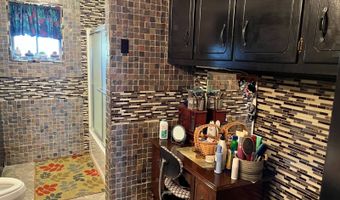 2452 S Carr Pen Rd, Atoka, OK 74525