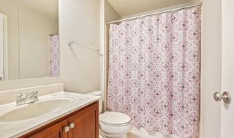 22985 WEYBRIDGE Sq, Ashburn, VA 20148