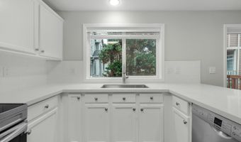 1244 SW 160TH Ave 104, Beaverton, OR 97006