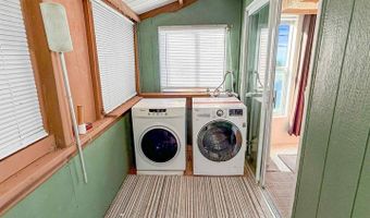 15061 HIGHWAY 101 4, Brookings, OR 97415