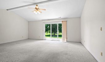 1107 Ashwood Dr, Auburn, IN 46706