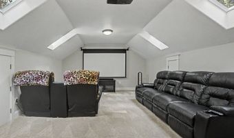 64100 E RELTON Ln, Brightwood, OR 97011