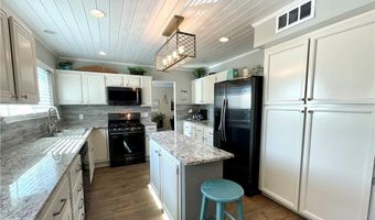 2246 Windsor Dr, Henderson, NV 89014