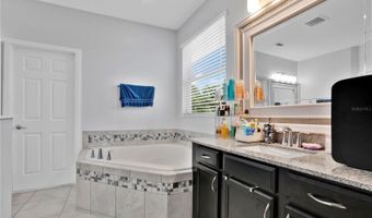3200 PINENUT Dr, Apopka, FL 32712