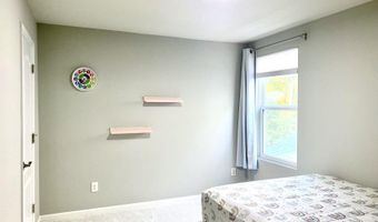 2835 Dillon Dr, Ann Arbor, MI 48105