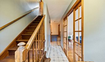 198 Crown St, Bristol, CT 06010
