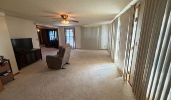 43055 Foxtail Rd, Ainsworth, NE 69210
