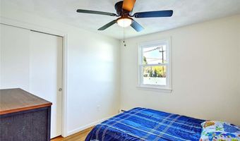 8 Ashby St, Johnston, RI 02919
