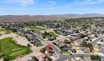 636 Wedge Ln, Fernley, NV 89408