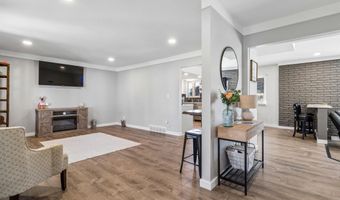 7253 Flamingo Rd, Algonac, MI 48001