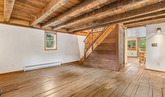 226-248 Barrett Rd, Alloway, NJ 07422