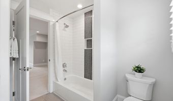3555 N DICKERSON St, Arlington, VA 22207