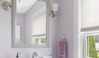 211 Oak St, Bath, ME 04530