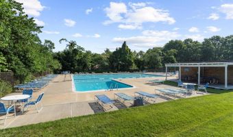 16 SILVERWOOD Cir #2, Annapolis, MD 21403