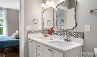 209 Patriots Dr, Asheville, NC 28805