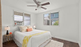 755 Kaipii St, Kailua, HI 96734