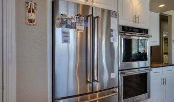 1700 Riverwood Dr, Bismarck, ND 58504
