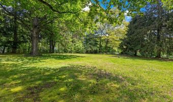 145 Liberty St, Clinton, CT 06413