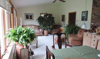 124 Lakefront Ln, Barton, VT 05822