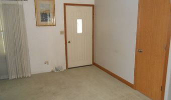 311 W Sycamore St, Abbotsford, WI 54405
