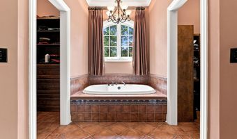 584 Southgate Dr, Camden, SC 29020