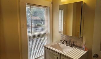 914 W 50th St, Ashtabula, OH 44004