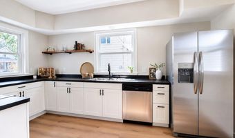 416 W 7th St, Auburn, IN 46706