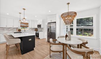 1924 Bentley Pl, Charlotte, NC 28205