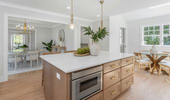 4 Rabbit Ln, Darien, CT 06820