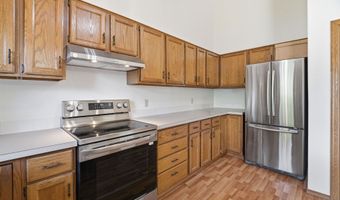 1917 E GLENDALE Ave, Appleton, WI 54911
