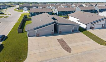 5281 N Toben Ct, Bel Aire, KS 67226