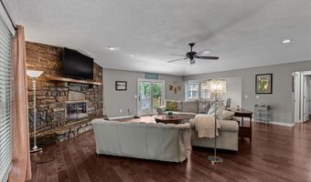 14 Glenbarr Cir, Bella Vista, AR 72715