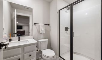 313 Crest Ln, Adams Twp., PA 16046